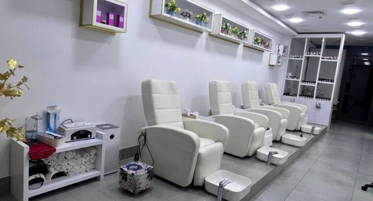 Ladies Salon for Sale – Fully Equipped &...
