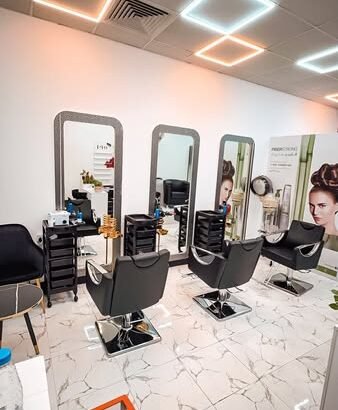 Smile Touch Ladies Salon – For Sale