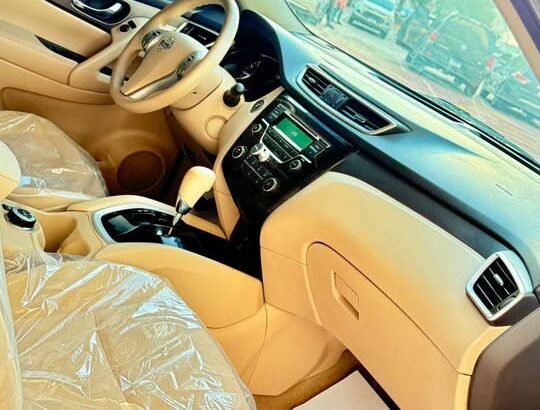 Nissan Xtrail Model:2015 Gcc Speech Km:164k 4 wheel drive 5 seater