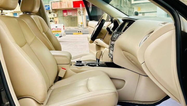 Nissan Pathfinder 5 CAMERA ( 360 degree camera )