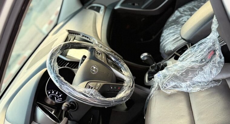 2017 Hyundai Santa Fe – Full Option