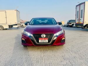 -Nissan Altima SR 2020. 4 celyndar. eng 2.4 -American specs good condition no Ac