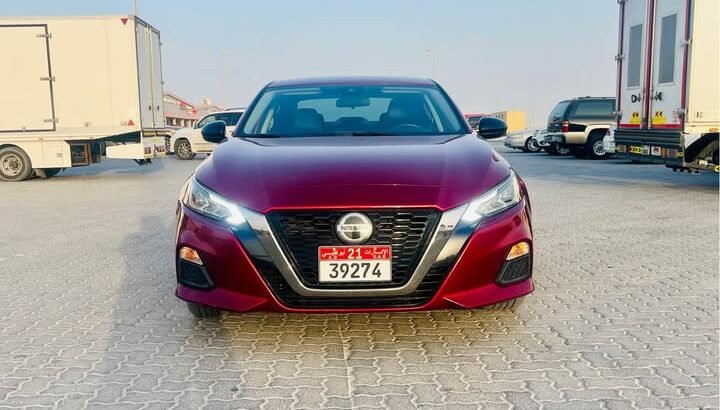 -Nissan Altima SR 2020. 4 celyndar. eng 2.4 -American specs good condition no Ac