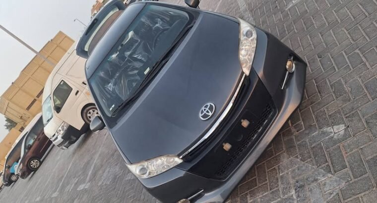 Toyota wish 7 satear model 2013 full automatic import from Japan
