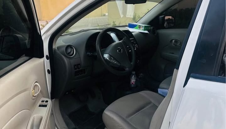 Nissan sunny 2019 GCC mulkia valid for one year
