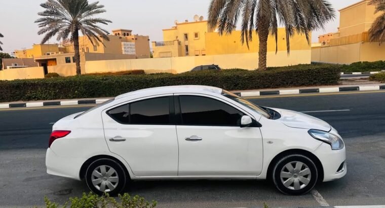 Nissan sunny 2019 GCC mulkia valid for one year
