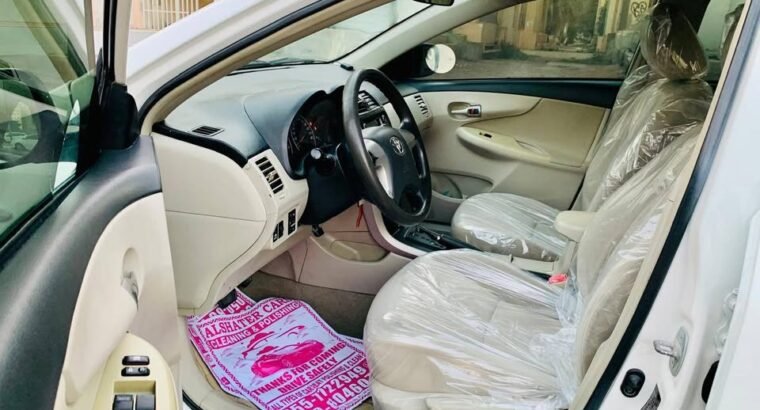 Toyota corolla Model 2013. Gcc specs Kms..196K CALL& 00971502391733